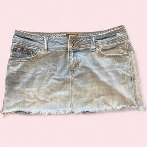 Vintage Y2K Aeropostale Distressed Light Wash Denim Mini Skirt Size 13/14